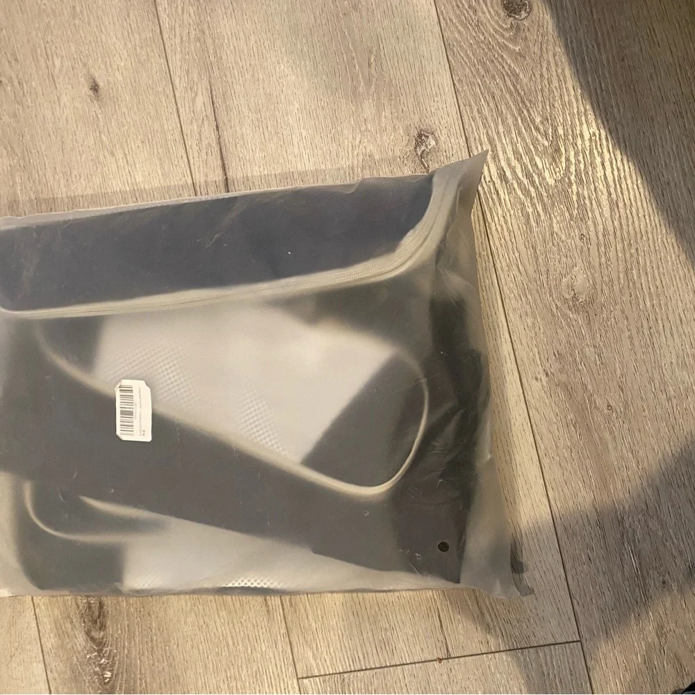 Black and White Garment Bags Set